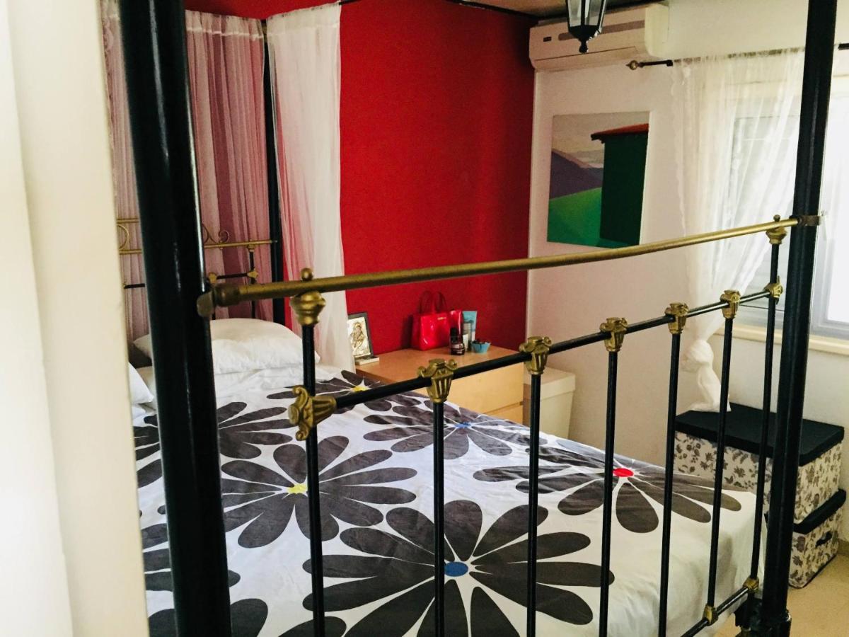 Artist Cottage In Dromolaxia ラルナカ エクステリア 写真